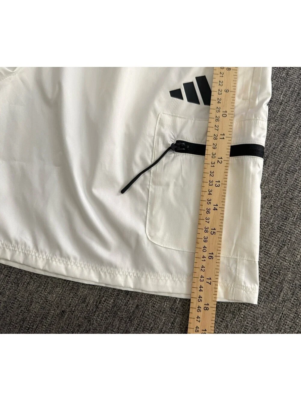 Adidas Men Medium Sportswear City Escape MultiSports Shorts Off White JF3348 New